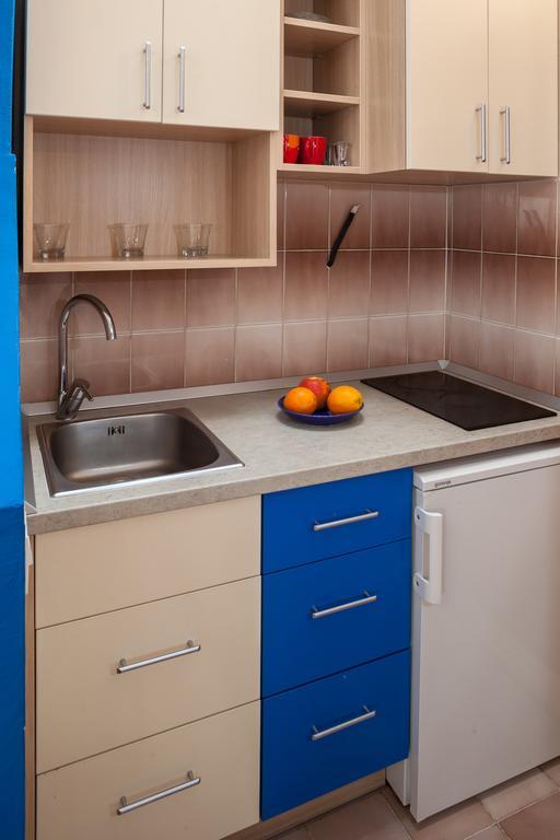 Kornelija 2 Apartment Подгора Стая снимка