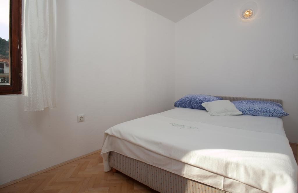 Kornelija 2 Apartment Подгора Стая снимка