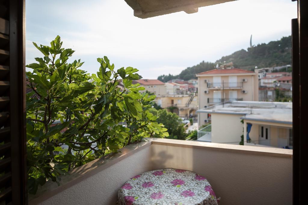 Kornelija 2 Apartment Подгора Стая снимка