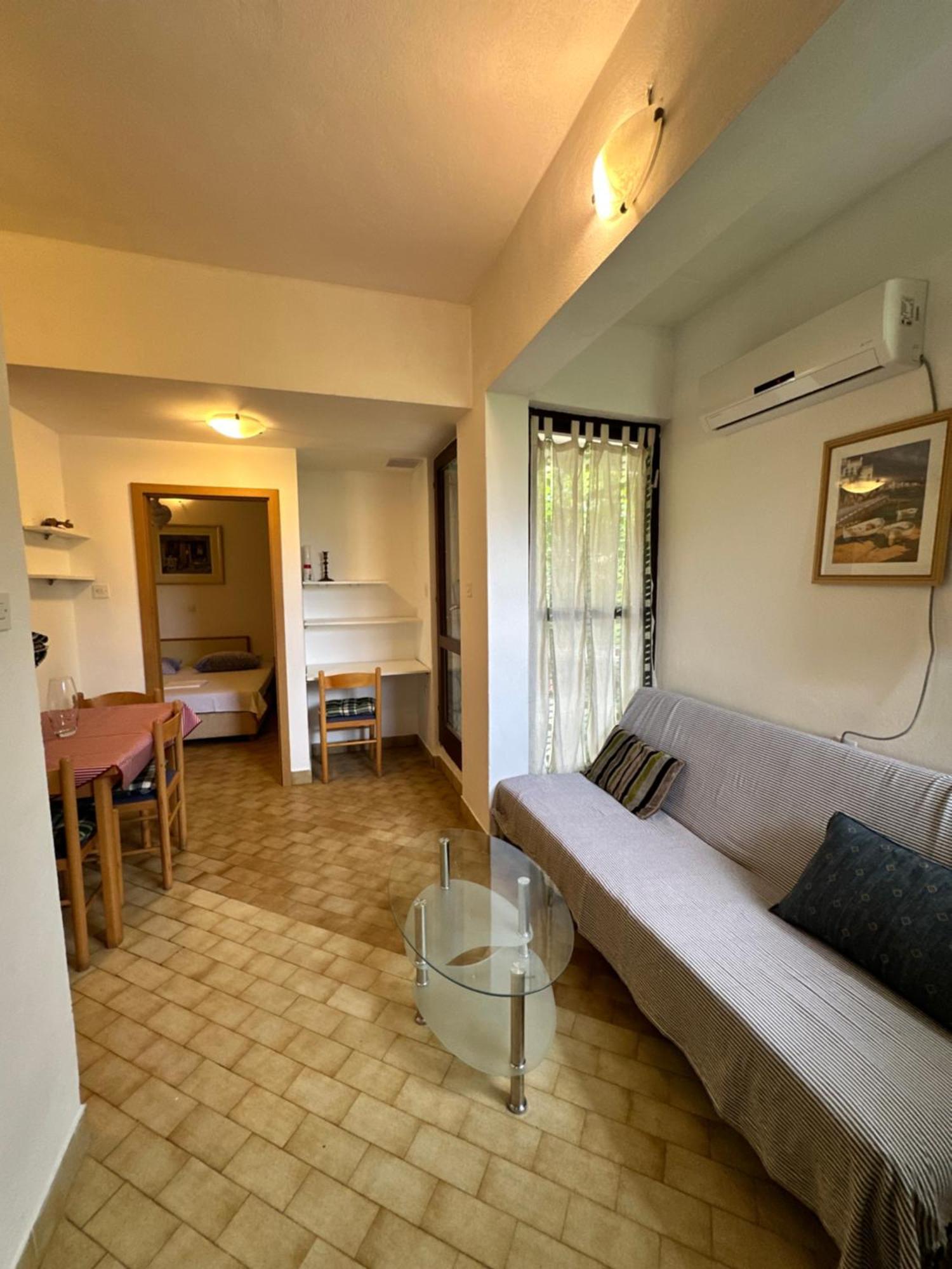 Kornelija 2 Apartment Подгора Екстериор снимка
