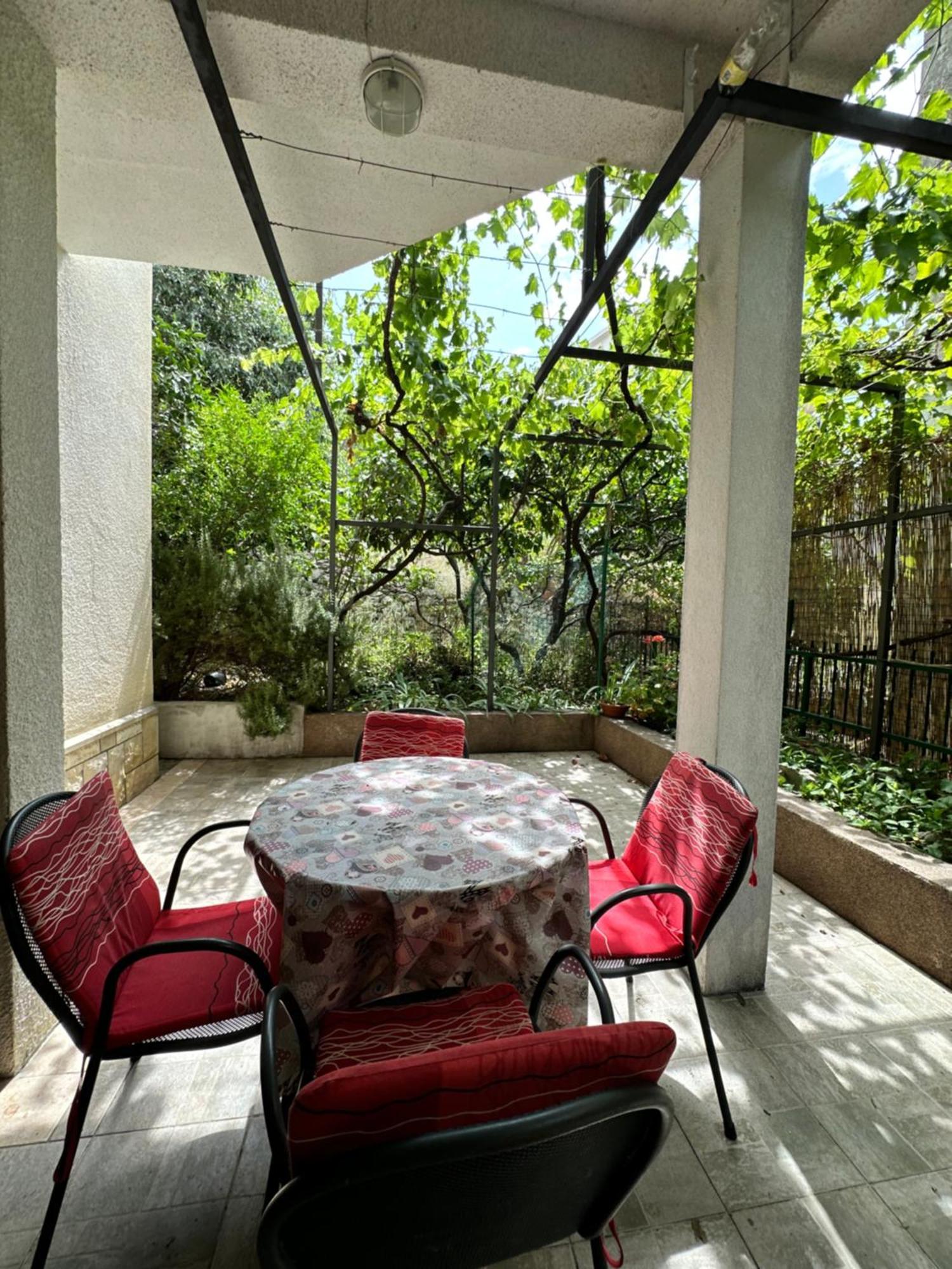 Kornelija 2 Apartment Подгора Екстериор снимка